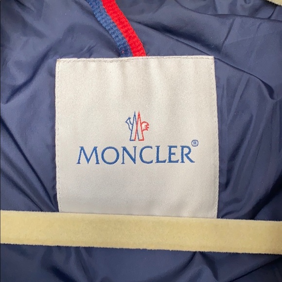 🗽 Moncler Blue Feather Down Jacket - Picture 4 of 13